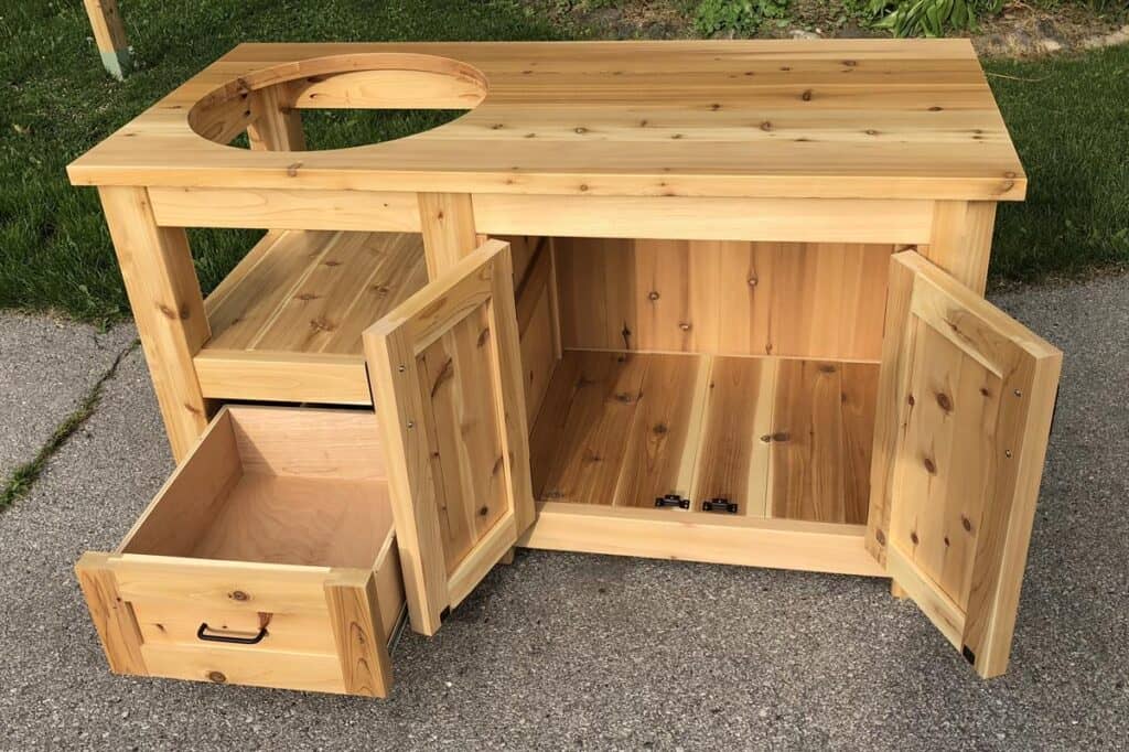 Western Red Cedar Kamado Table With Enclosed Storage Spaces