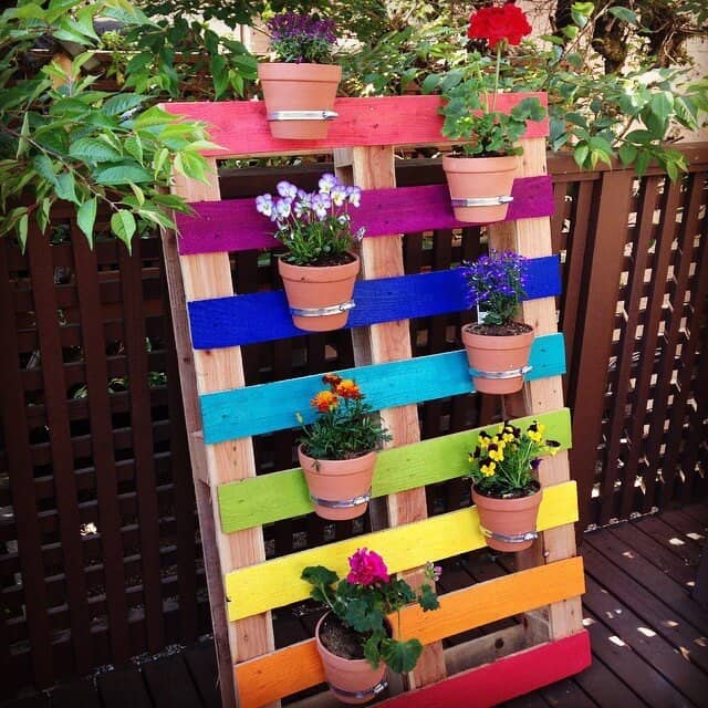 60 DIY Wood Pallet Upcycling Projects