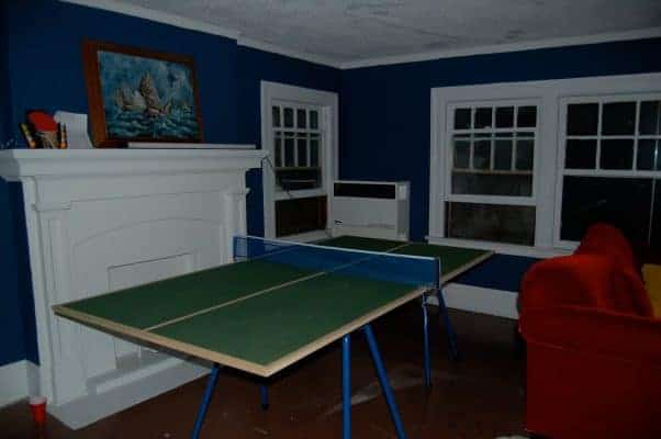 Saw Horse DIY Ping-Pong Table