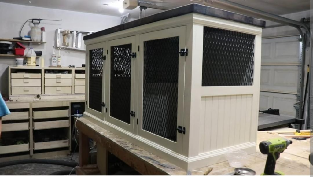 Triple Dog Kennel With Removable Dividers