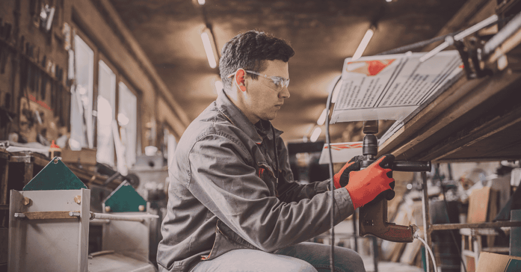 How to Cut Plexiglass Using a Jigsaw