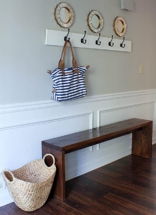 17 Easy DIY Mudroom Bench Plans with Images