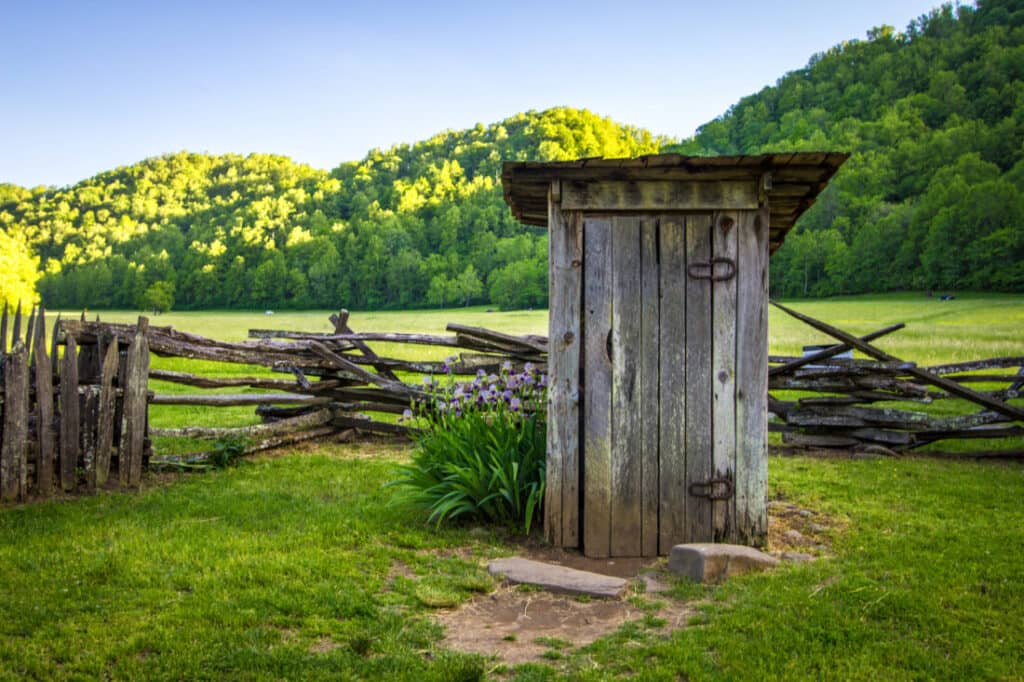 Mother Earth News’ Outhouse