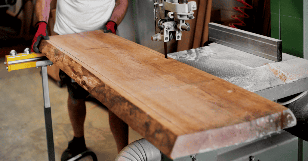 How to Cut Wood Paneling?