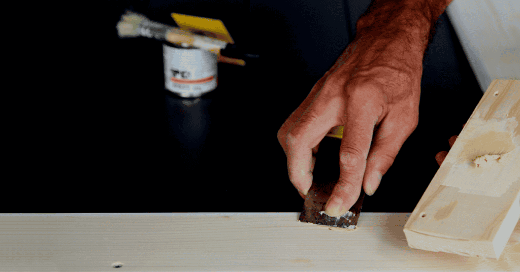 Apply Auto Body Filler