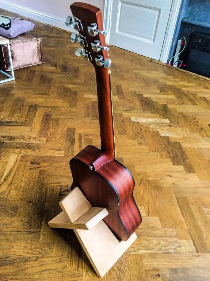 Single Board X Guitar Stand
