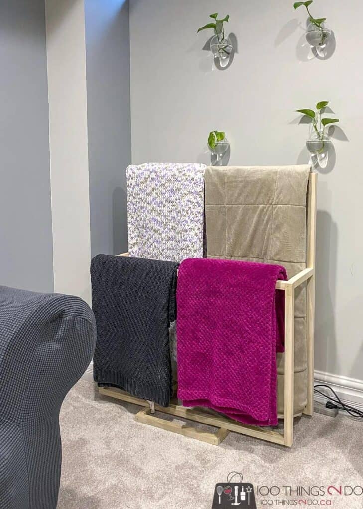 Double Blanket Floor Rack
