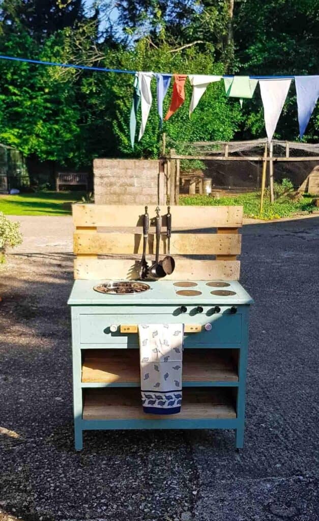 Mud Kitchen With Drawer And Several Layers