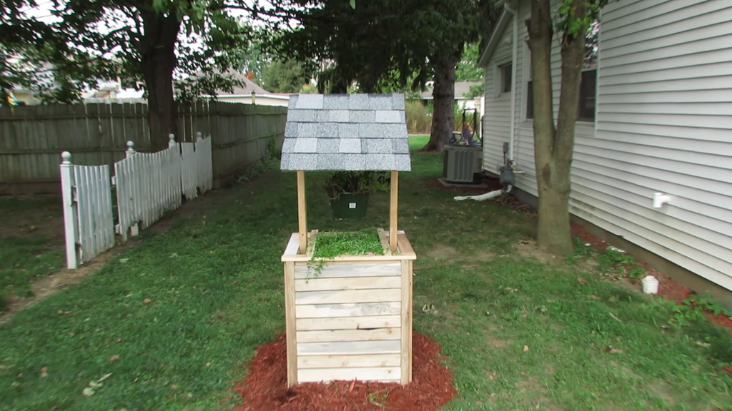 Simple DIY Wishing Well