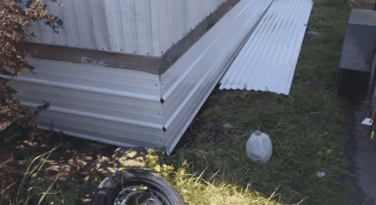 Shed Skirting Using Steel Roofing