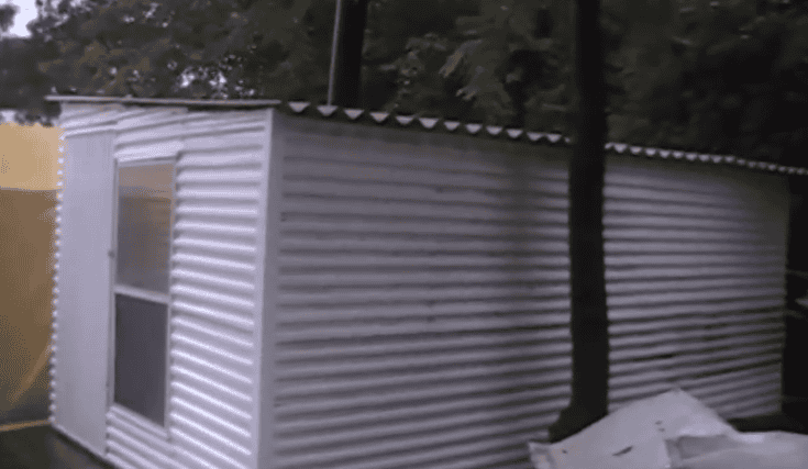 Shed Using Free Materials