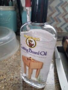 Howard Cutting Board Oil first look